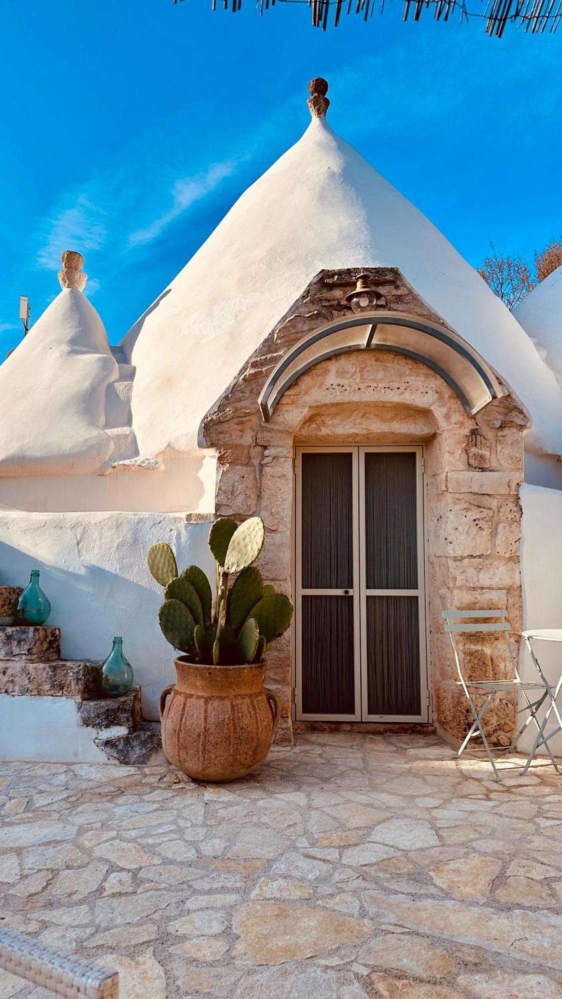 Trullo Bianco Ostuni Villa Eksteriør billede